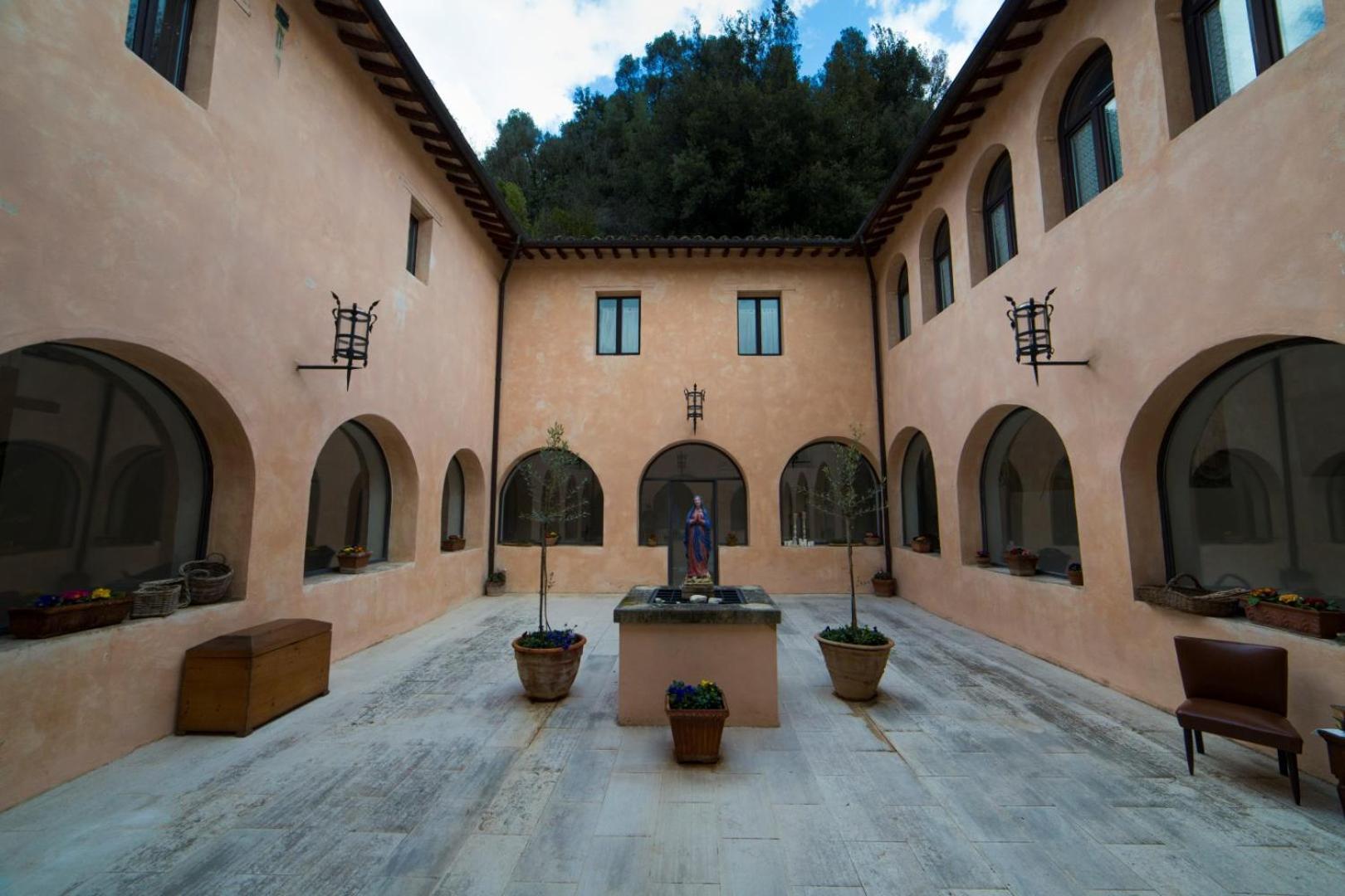 Convento San Bernardino Hotel Montefranco ภายนอก รูปภาพ