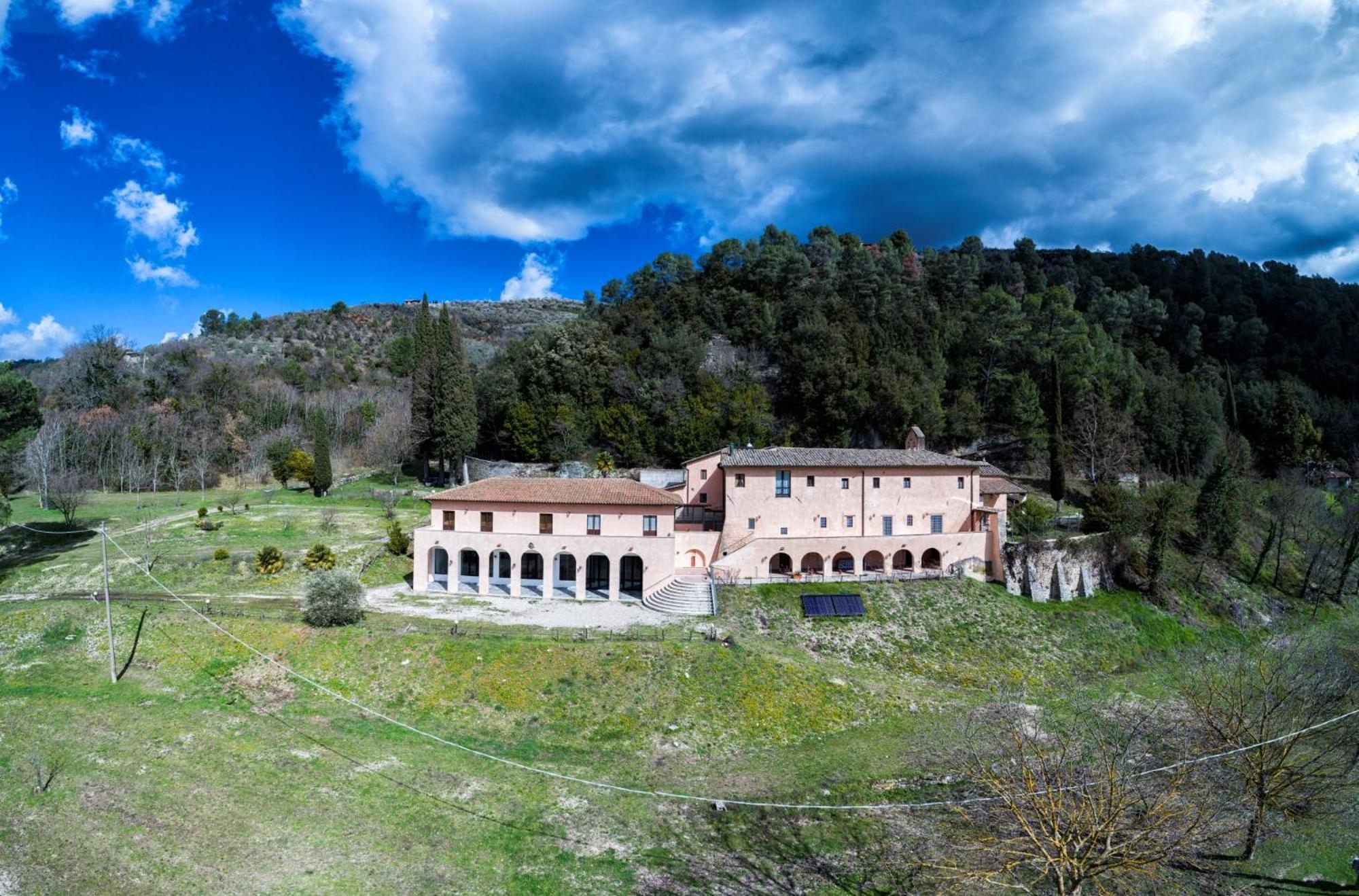 Convento San Bernardino Hotel Montefranco ภายนอก รูปภาพ
