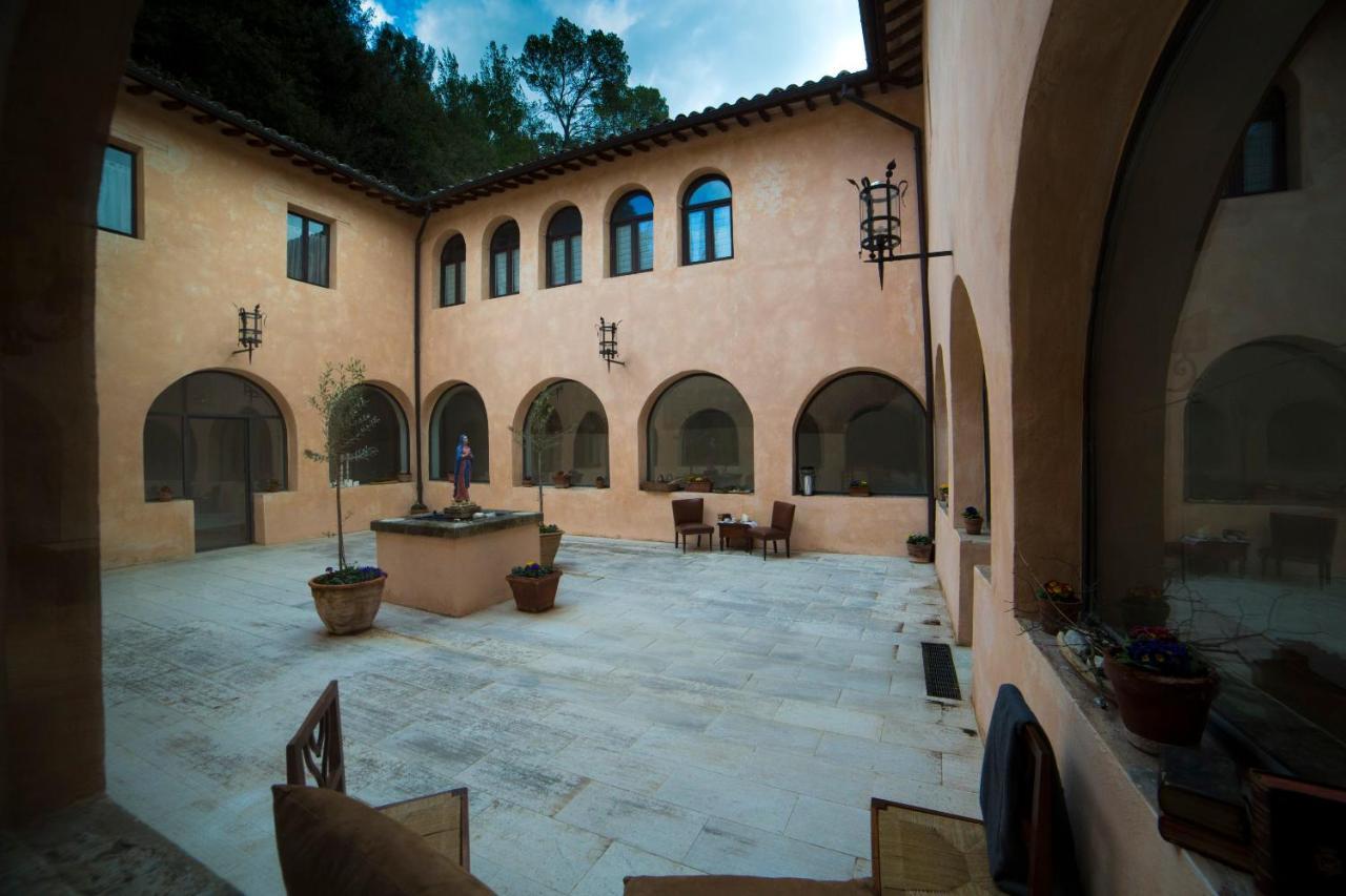Convento San Bernardino Hotel Montefranco ภายนอก รูปภาพ